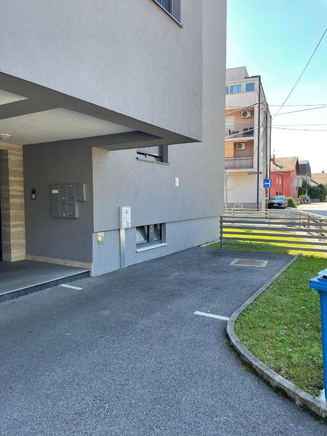 Lucky Place Apartment - Zumberacka With Free Private Parking Zagreb Luaran gambar